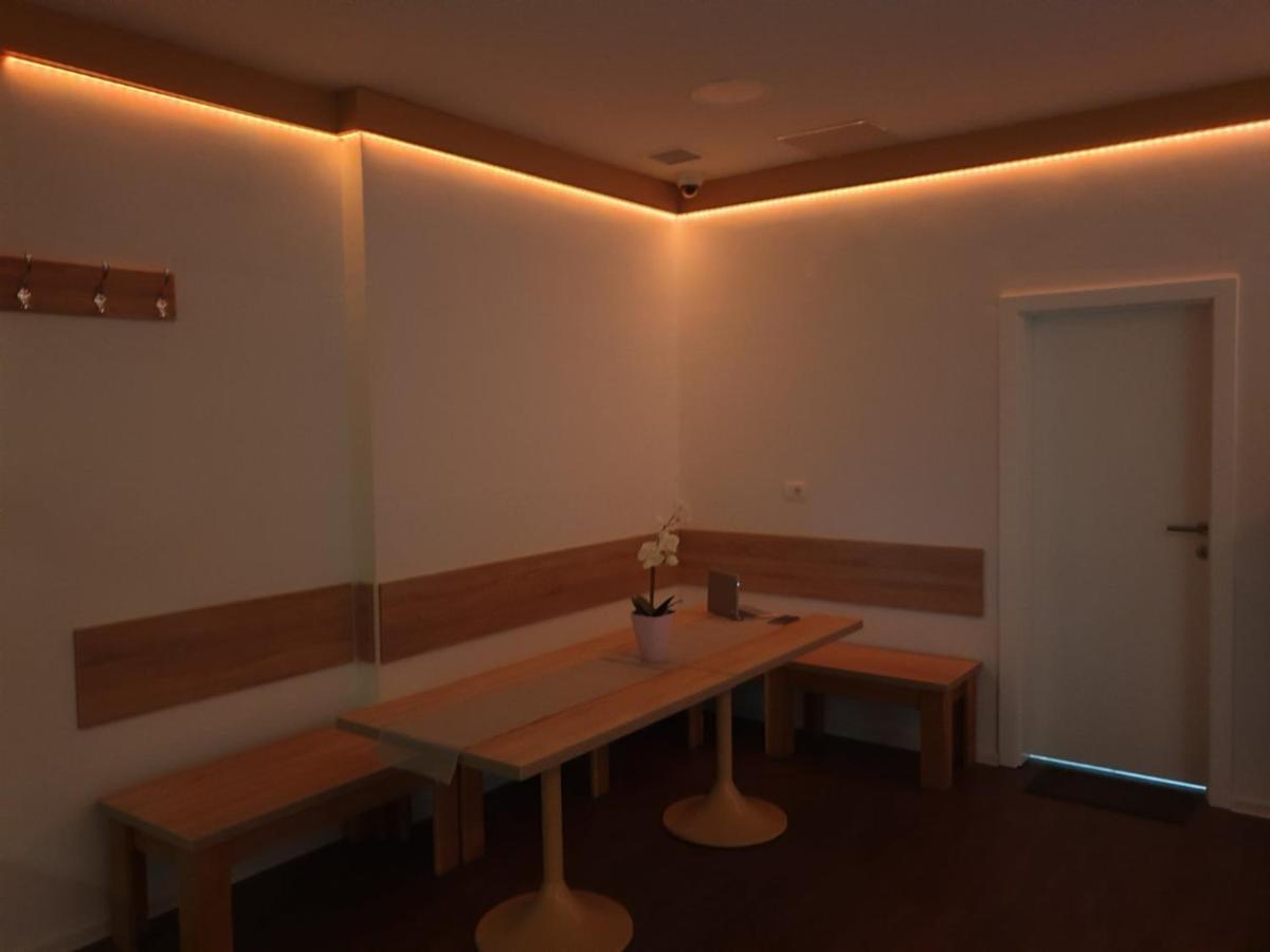 Hostel Railway Ljubljana Kültér fotó