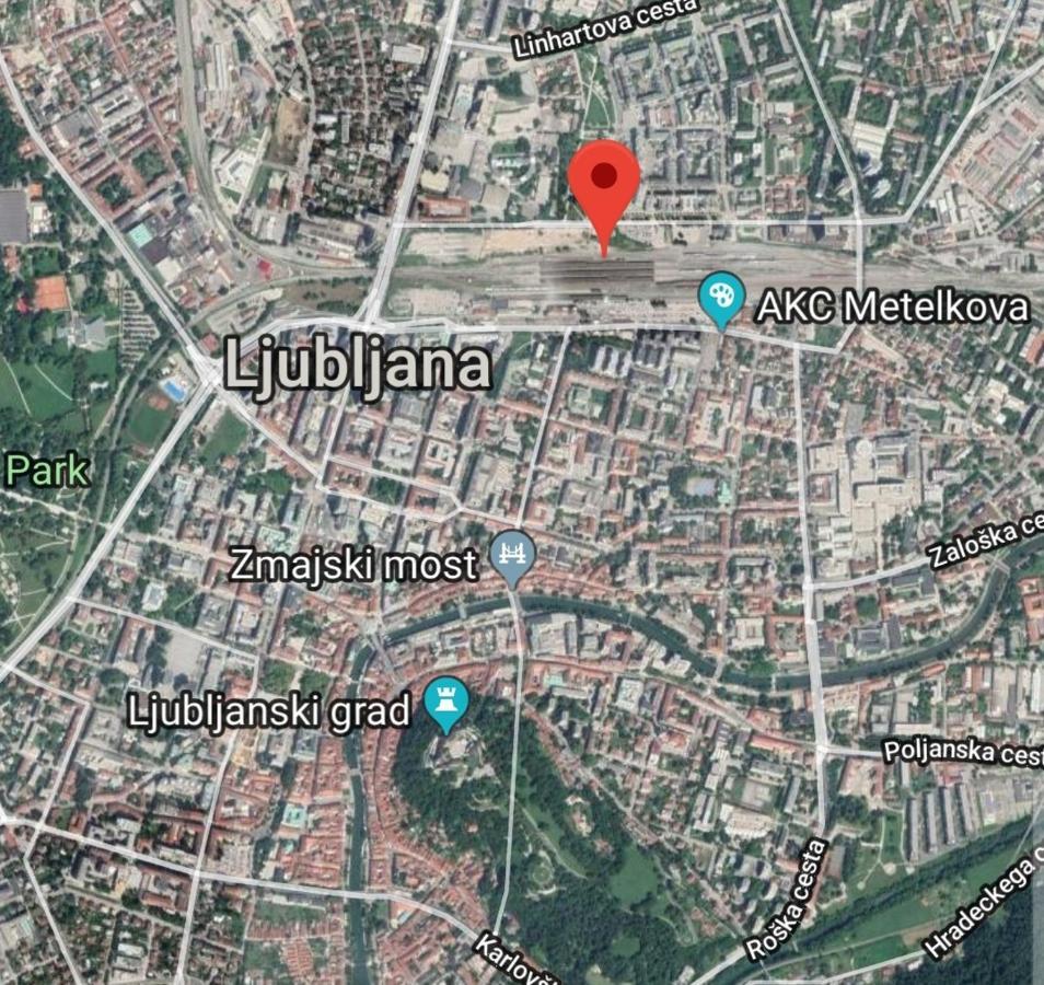 Hostel Railway Ljubljana Kültér fotó